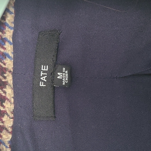 Fate, crop wool blazer. Blue & brown houndstooth. Size M. - Picture 6 of 6